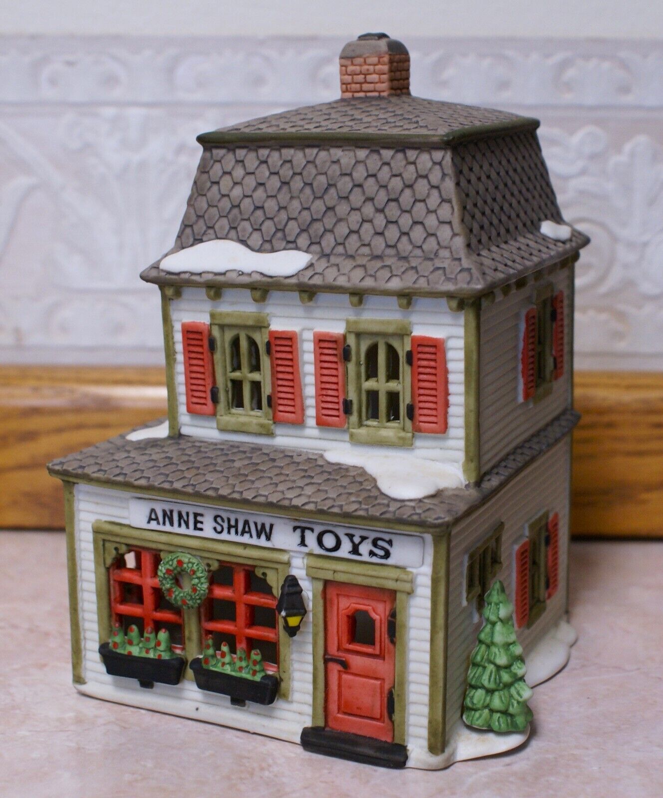 Vintage Dept 56 1988 New England Village Series ANNE SHAW Toys Building #5939-0