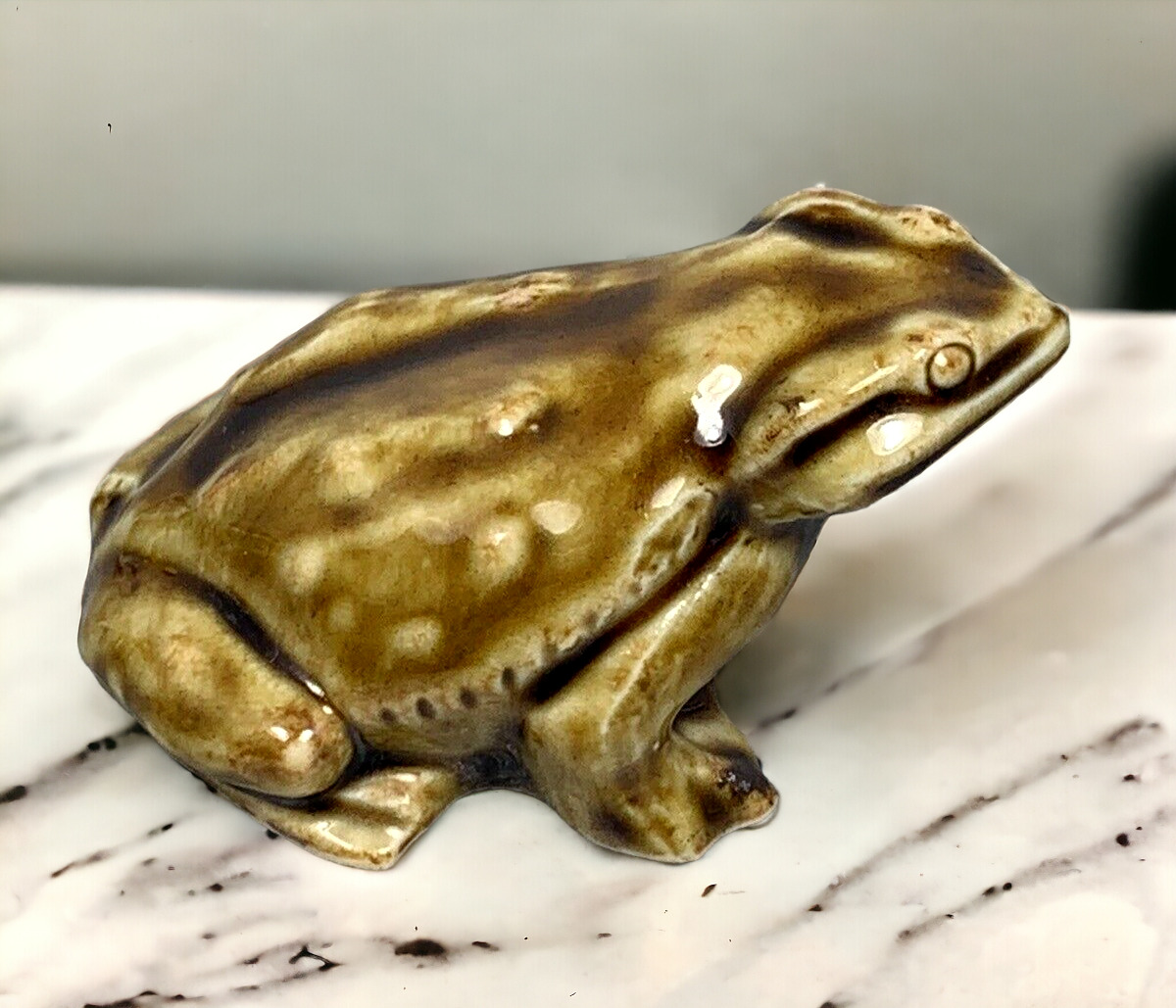 Frog Figurine Vintage Japan 1 1/4\