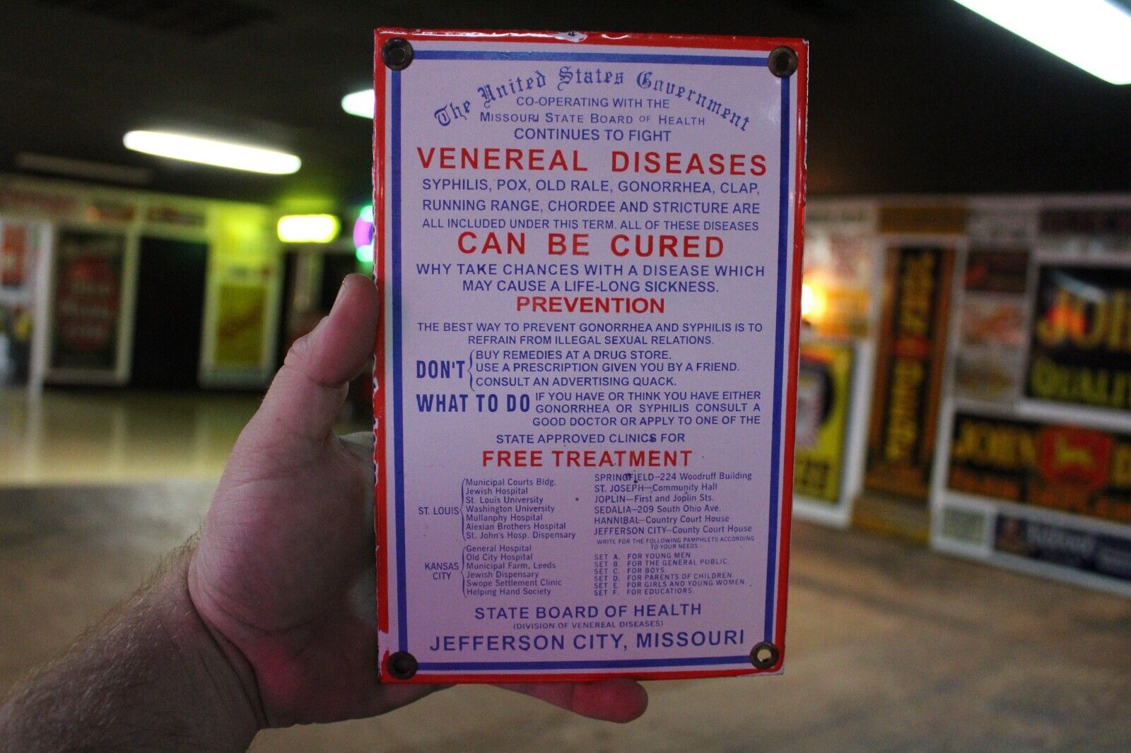 VENEREAL DISEASES CAN BE CURED US PORCELAIN METAL SIGN CONDOM DOCTOR FUNNY GAS
