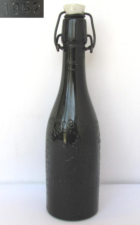 1942 VINTAGE KINGDOM BULGARIA GLASS BEER BOTTLE w/PORCELAIN CAP MARKED 