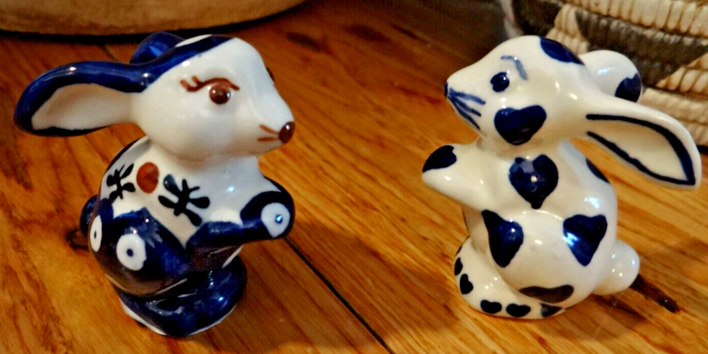 Wiza Original Boleslawiec Pottery Small Decorative Bunnies Pair Of 2