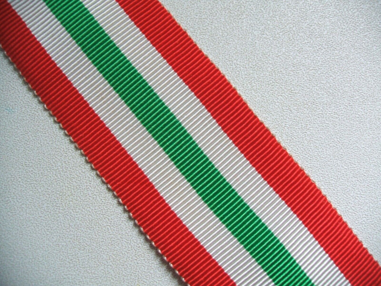 MYB183 WWII Italy Star Original Weave Medal Ribbon Full Size 16cm