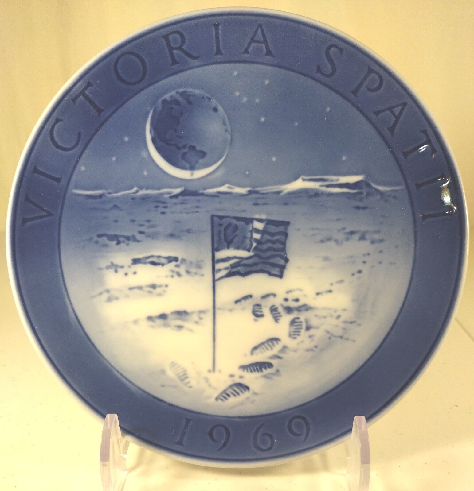 1969 Royal Copenhagen Blue Plate Victoria Spatii Moon Landing Collectors Series