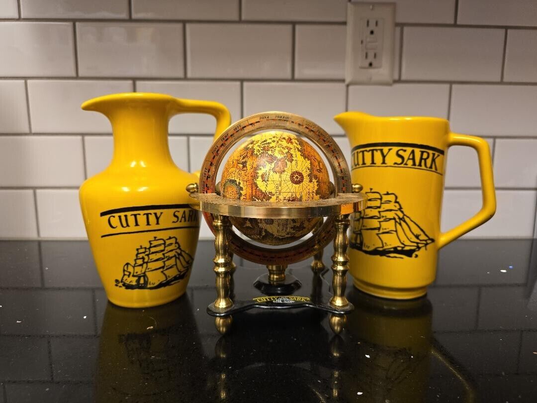 Vintage Cutty Sark Scotch Whiskey Ceramic Yellow Bar Pitchers Lot of 2 +++ Globe