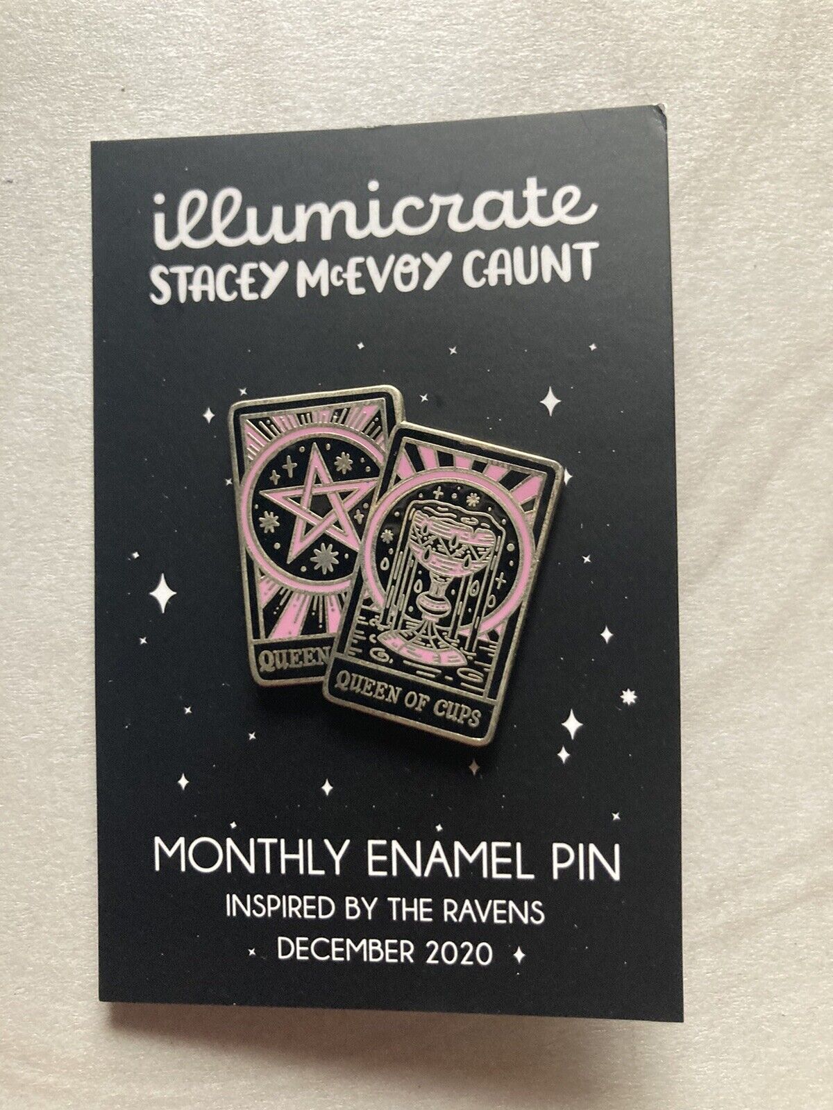 Illumicrate Enamel Pin Stacey McEvoy Limited Edition Queen Magic Cards Ravens