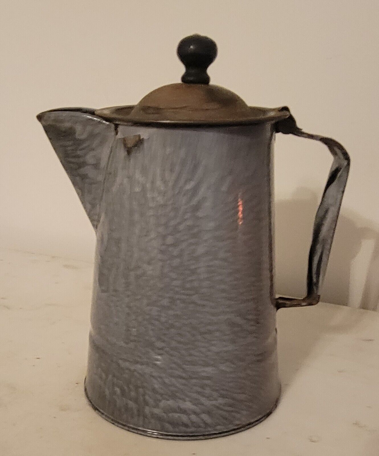 Antique-Vintage Gray Enameled Coffee Pot w Flip Lid 7\