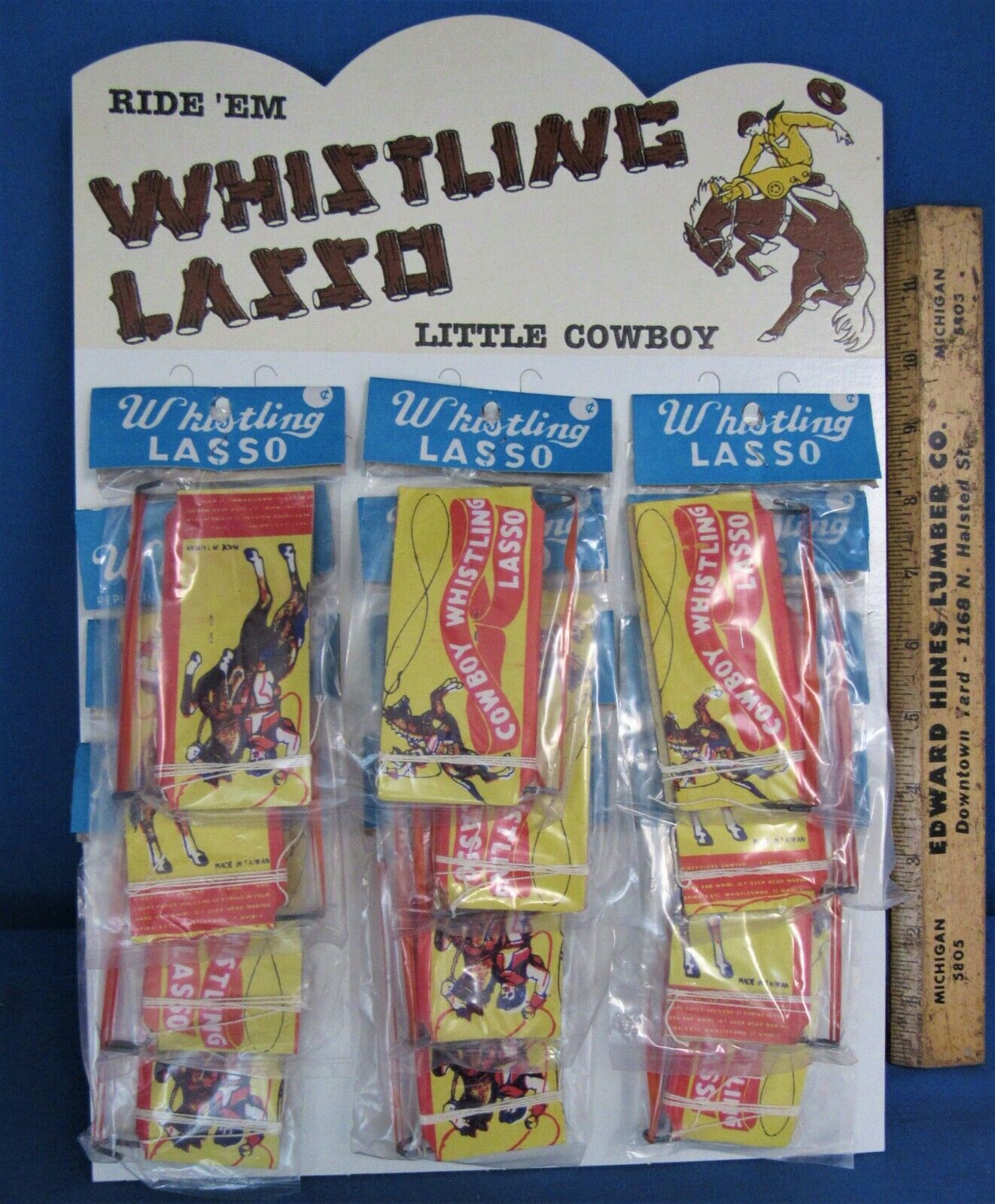 12 Whistling Lassos & Store Display ~ Counter Top ~ 1950\'s Western Easel Display