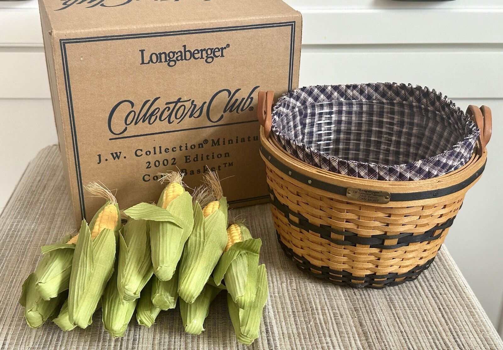Longaberger Collectors Club JW Miniature Corn Basket Set+ 14 Faux Ears Of Corn