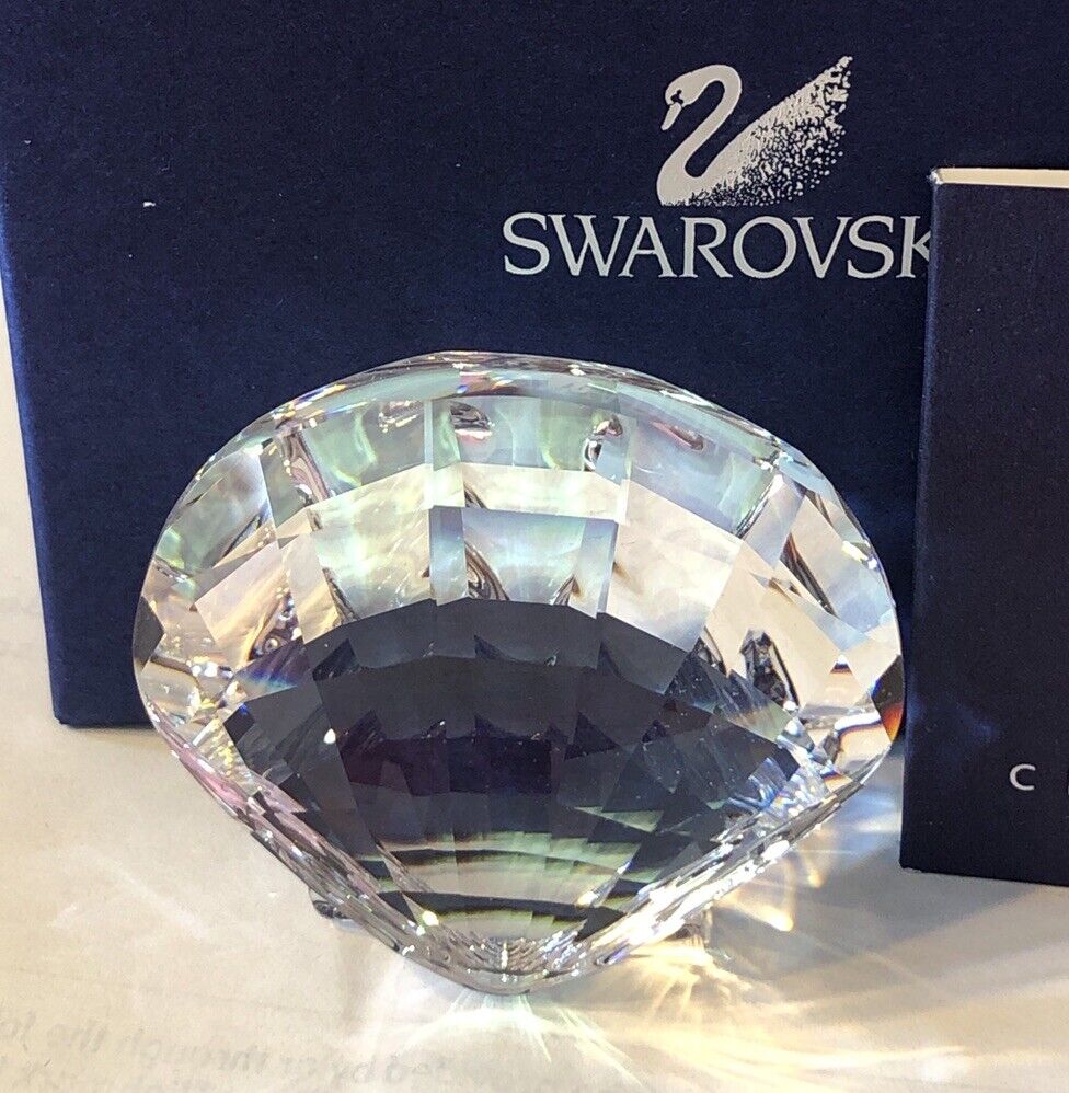 Swarovski Crystal 9100 000 024 Member Scallop 2006 SCS Renewal 833506 In Box