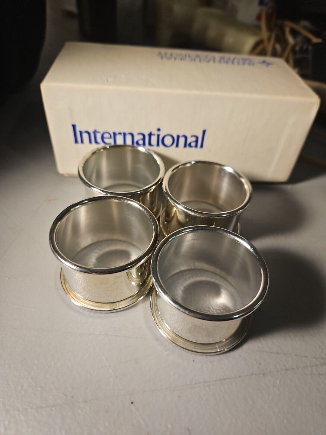 International Silver Company Napkin Rings  Holder Set Of 4 Vintage  Silverplate 