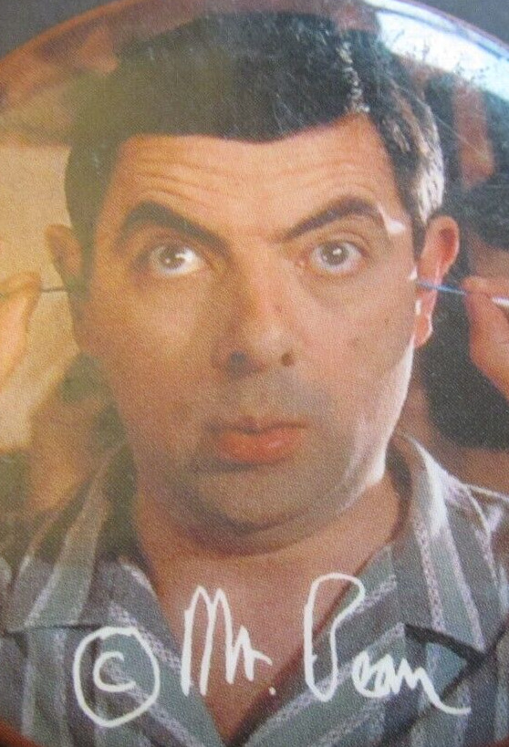 Mr. Bean (Rowan Atkinson) 1997 Movie licensed promotional pinback 