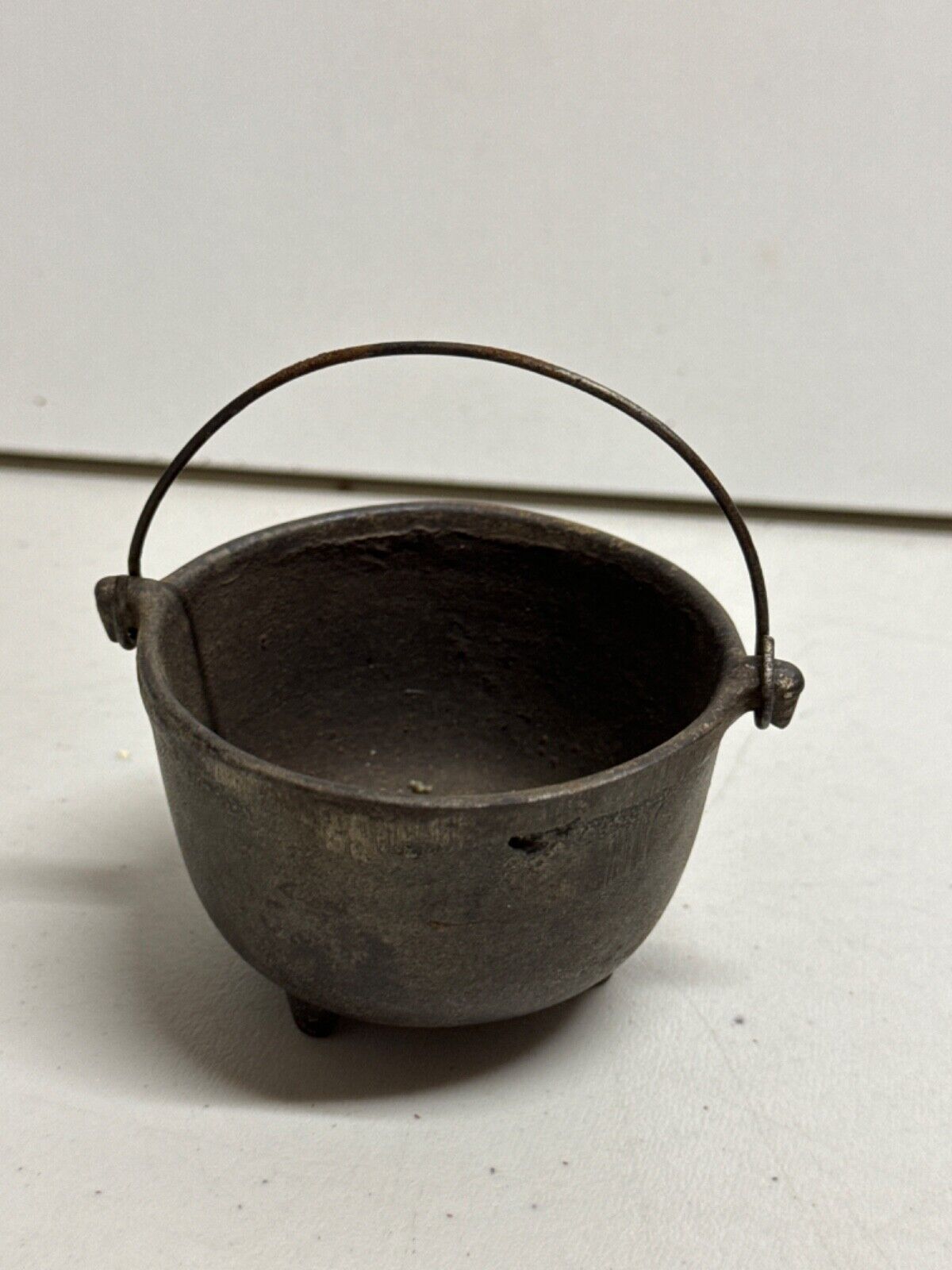minature footed cast Iron Kettle