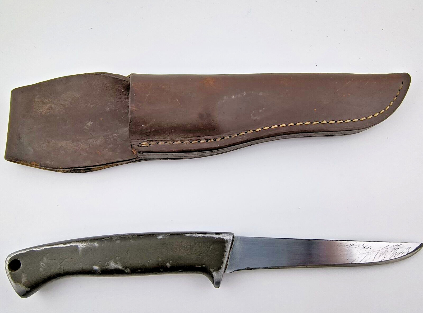 Rare Vintage Gerber A450 Armorhide Camping Knife 4.5 Straight Blade Metal Handle
