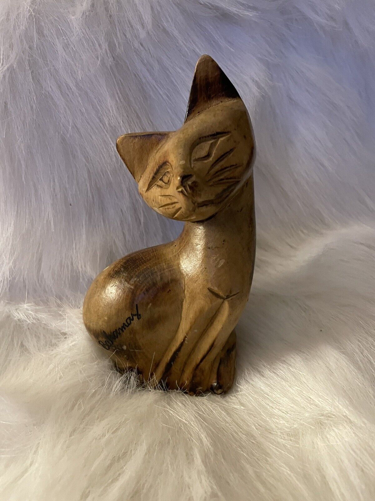 Hand Carved Wooden Sitting Cat Bahamas Souvenir 6 inches EUC