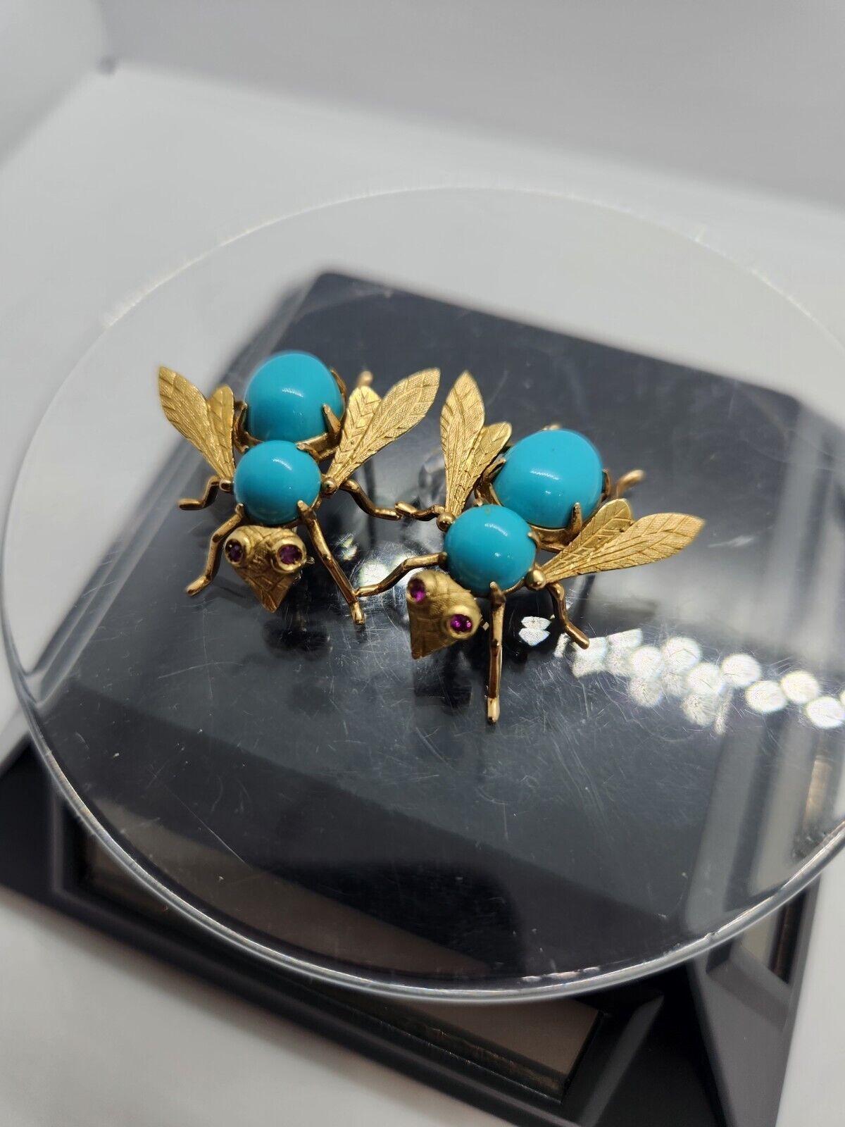 Blue Eyes Pair Of Flies Brooch Pins 18kt  Gold , Turquoise And Sapphires 