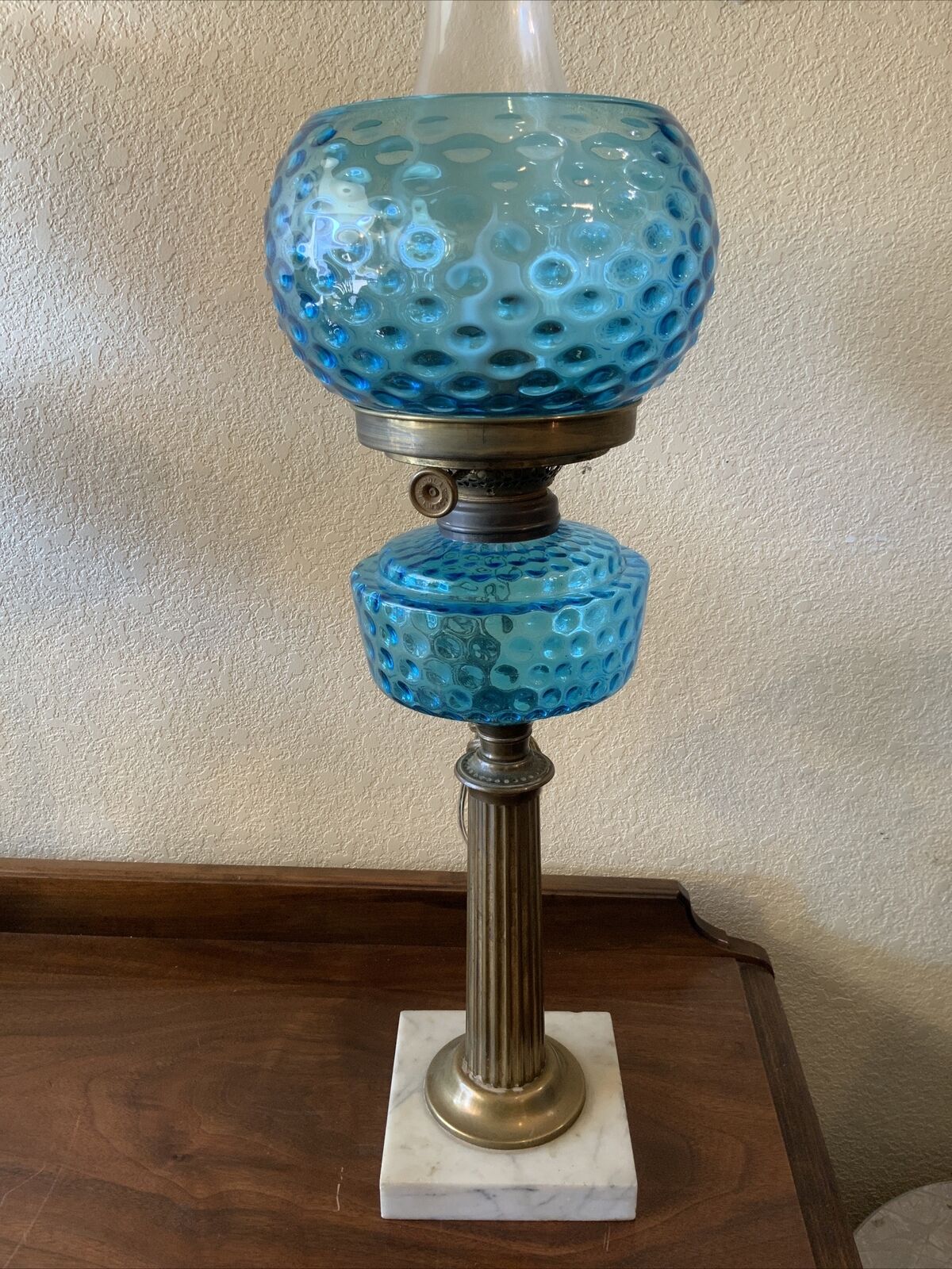 VINTAGE Antique Oil TABLE LAMP GWTW BANQUET Parlor GLASS W/ SHADE Blue Coin Dot
