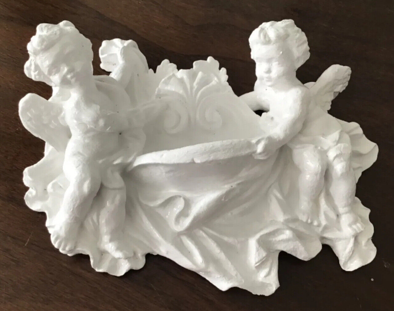 Vintage 3D Angel Cherub Plaster Painted White Plaque Decoration about 9 inches
