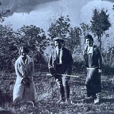 Antique 1925 Women Smile At Lake Nemi Italy OOAK Stereoview Photo Card P3251 picture