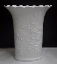 VNT. AK Kaiser W. Germany Signed M. Frey White Matte Bisque Porcelain Vase #657 picture