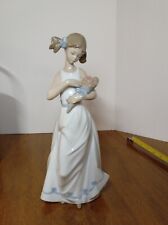 Rare Nao By Lladro Petals Of Love Figurine Ceramic Statue 6346 Cottagecore Gran picture