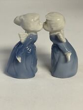 Vintage Blue Dress Porcelain Kissing Angels Figurines Boy Girl 3.25