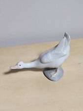 LLADRO Spain Porcelain Goose Figurine Elongated Neck Realistic Details  picture