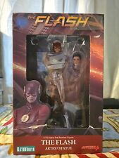 The Flash CW Series: The Flash 1/10 Scale ArtFX+ Statue by Kotobukiya Dmged picture