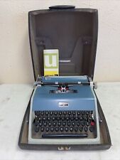 Vintage Olivetti Underwood 21 Portable Manual Typewriter With Case Works picture