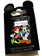 DAPPER DAY Fine & Dandy 2018 Mickey & Minnie Signpost Disney LE 5000 Pin picture