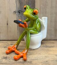 Frog On The Toilet Resin Figurine 5
