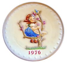 Vintage W. Goebel M J Hummel 1976 6th Annual Collector's Plate 