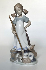 Lladro 5232 PLAYFUL KITTENS Girl Sweeping Cats Retired 2002 - 8.75