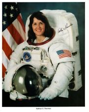 KATHRYN KATHY C. THORNTON signed 8x10 NASA ASTRONAUT litho photo picture
