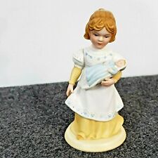 Avon A Mothers Love Baby porcelain figurine 1981 treasure master handcrafted picture