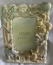 Lenox Pooh’s Picture of Friendship Winnie the Pooh 3D Ivory Picture Frame 9X7 picture