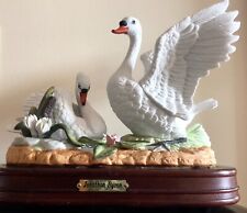 SWAN MUSIC BOX MOTHER AND BABY PORCELAIN ~8”H x 9”L BEAUTIFUL CONDITION  picture