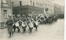 Photo Pk Wk II Soldiers Musikcorps Train Through Erlangen 1930 F1.65 picture