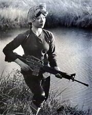 Female Viet Cong Warrior with M-16 8x10 Vietnam War Photo 100 picture
