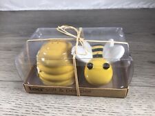 Tag Bee Salt & Pepper Shakers picture