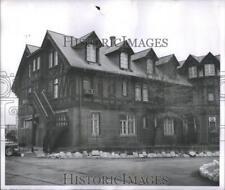 LARGE 1958 Press Photo Stock yard Inn - SSA06533 picture
