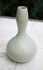 KLEIN REID POTTERY EMBOSSED STYLIZED FLOWERS CELADON PORCELAIN VASE NYC RETIRED picture