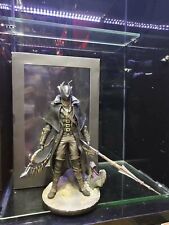 Hunter 1/6 Scal Statue Bloodborne The Old Hunters New in Box picture