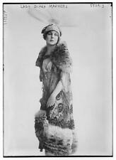 Lady Diana Manners,Cooper,social figure,fur stole,women,feather headdrsses,lace picture