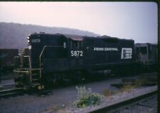 Penn Central  GP-7  # 5872  '1974' @ Holidaysburg,PA. ORIGINAL 35MM color slide picture