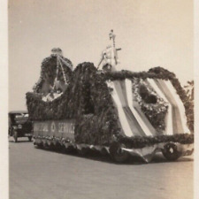 2V Photograph July 4th Parade Float Ventura 1924 Universal Service SIZE:4.5X2.75 picture