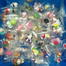 40pc Random mini Not repeat Hello kitty Action figure Collection toys Cakes Top picture