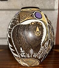 Talking Earth Pottery Vase Steve T. Smith 2012 Iroquois. Bear, Eagle, Wolf. picture