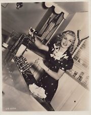 HOLLYWOOD BEAUTY GINGER ROGERS STYLISH POSE STUNNING PORTRAIT 1937 Photo C33 picture