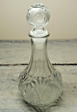 Vintage Starburst Medalion Decanter Pressed Clear Glass Airtight Seal 9 3/4