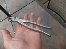 Vintage Diamond HB18 Battery Pliers Diluth, USA picture